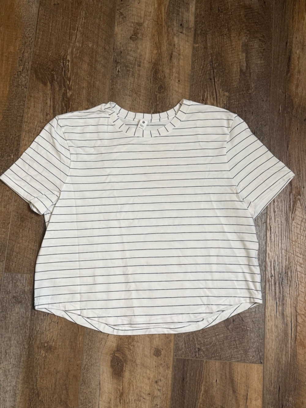 Lululemon Live Crewneck T-Shirt, Size 6